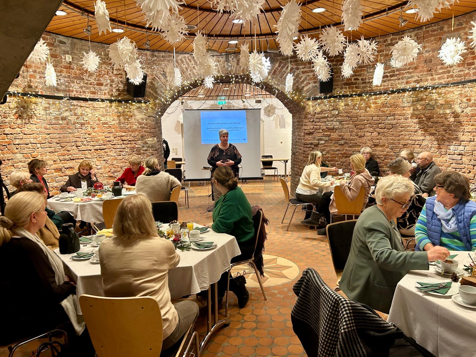 251211_Adventscafe_FU1